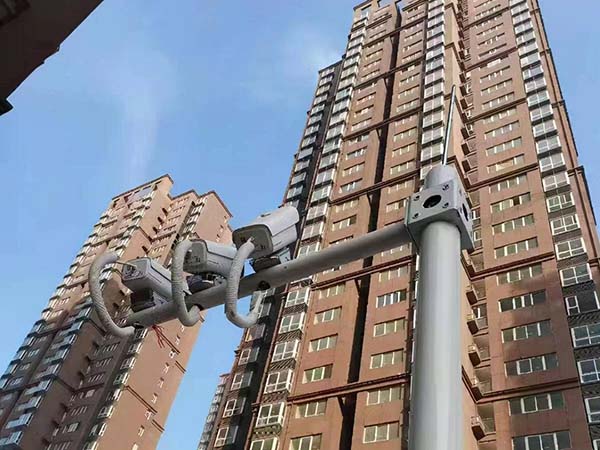 <b>安防跨界怎么跨，，，，，，，，听听他们怎么说</b>